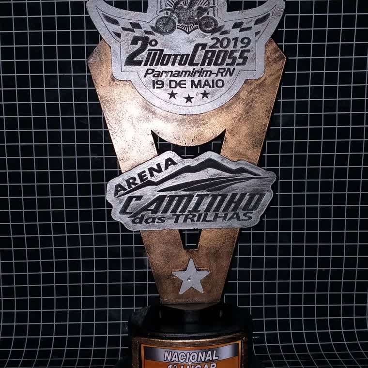 Arena Caminho das Trilhas — troféu em resina produzido pela M Brace