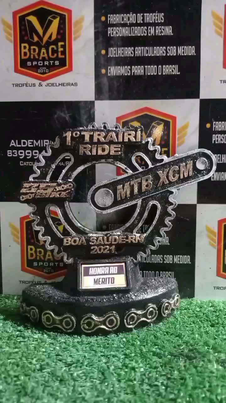 Trilhão Ride — troféu em resina produzido pela M Brace