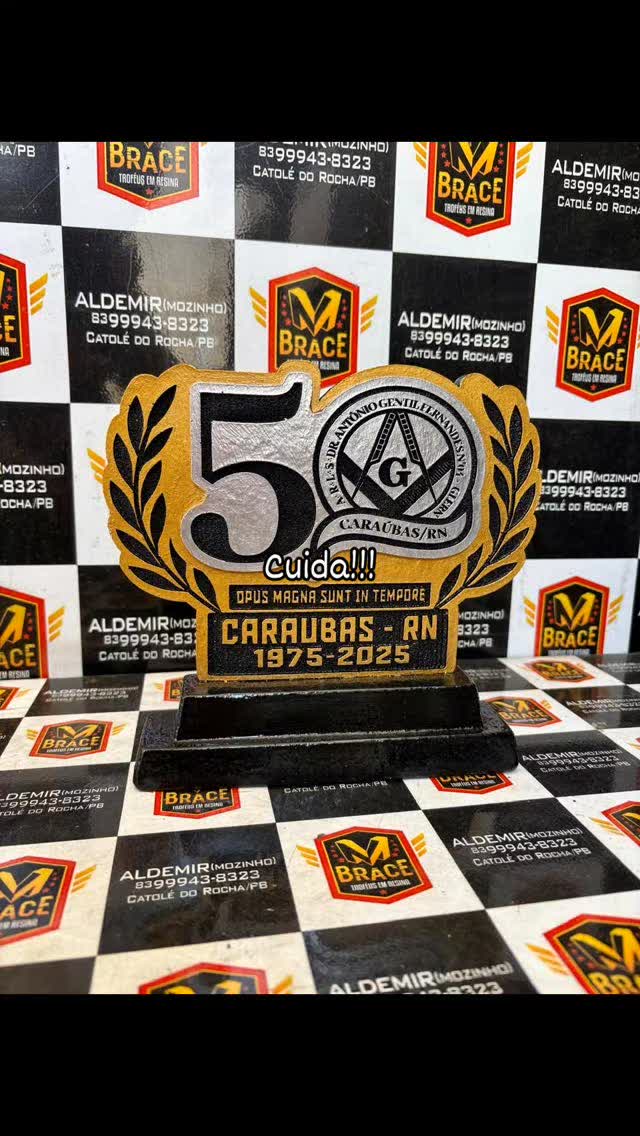 Comemorativo 50 anos — troféu em resina produzido pela M Brace